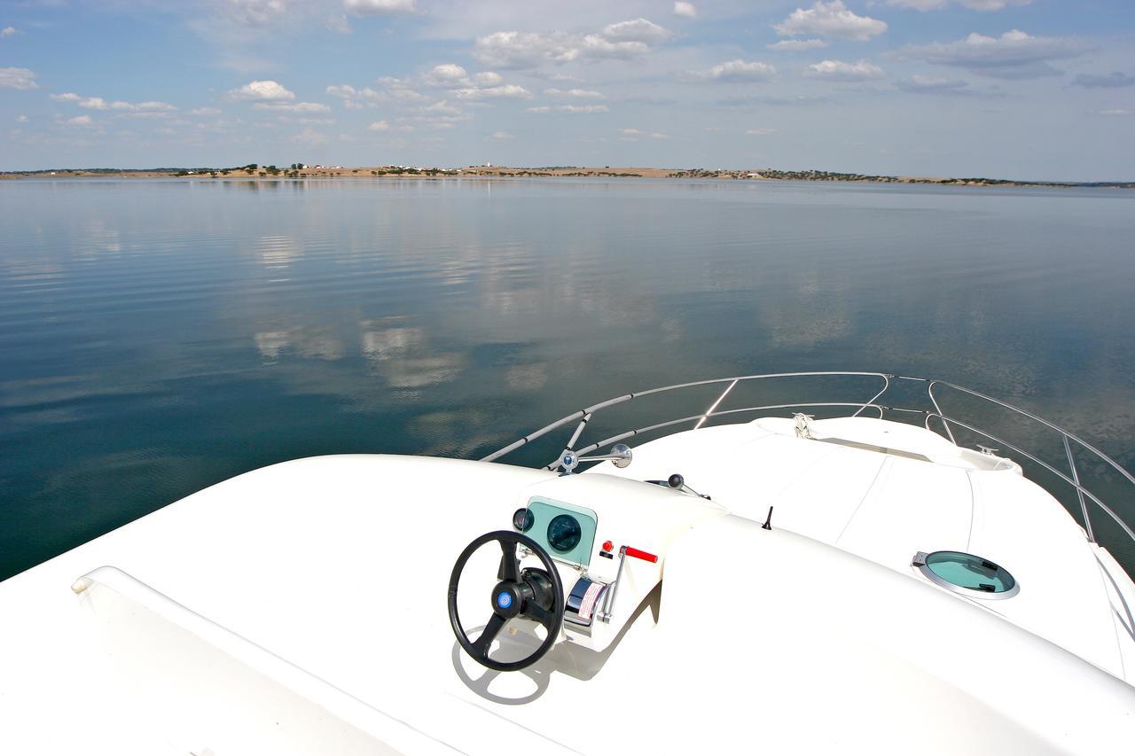 Amieira Marina Hotell Portel Exteriör bild