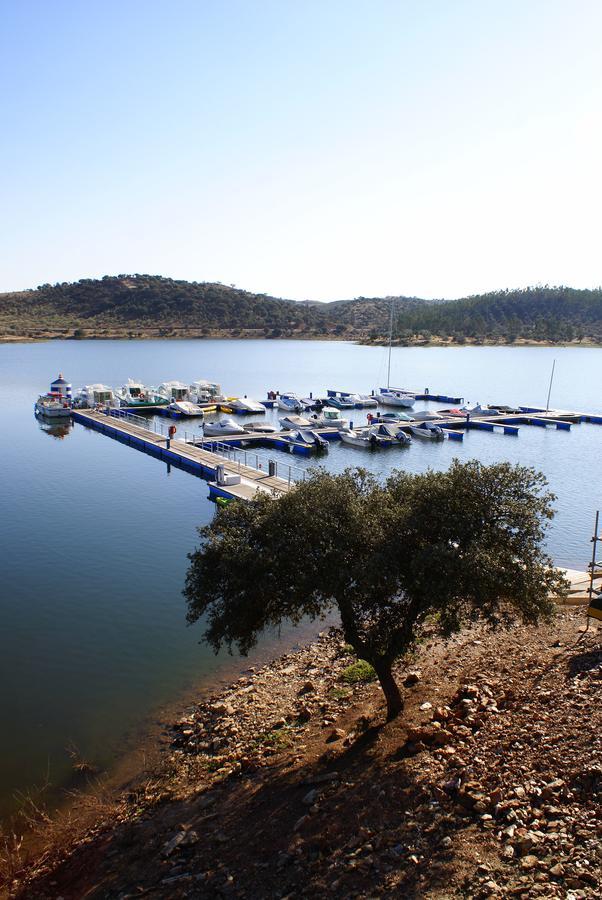 Amieira Marina Hotell Portel Exteriör bild